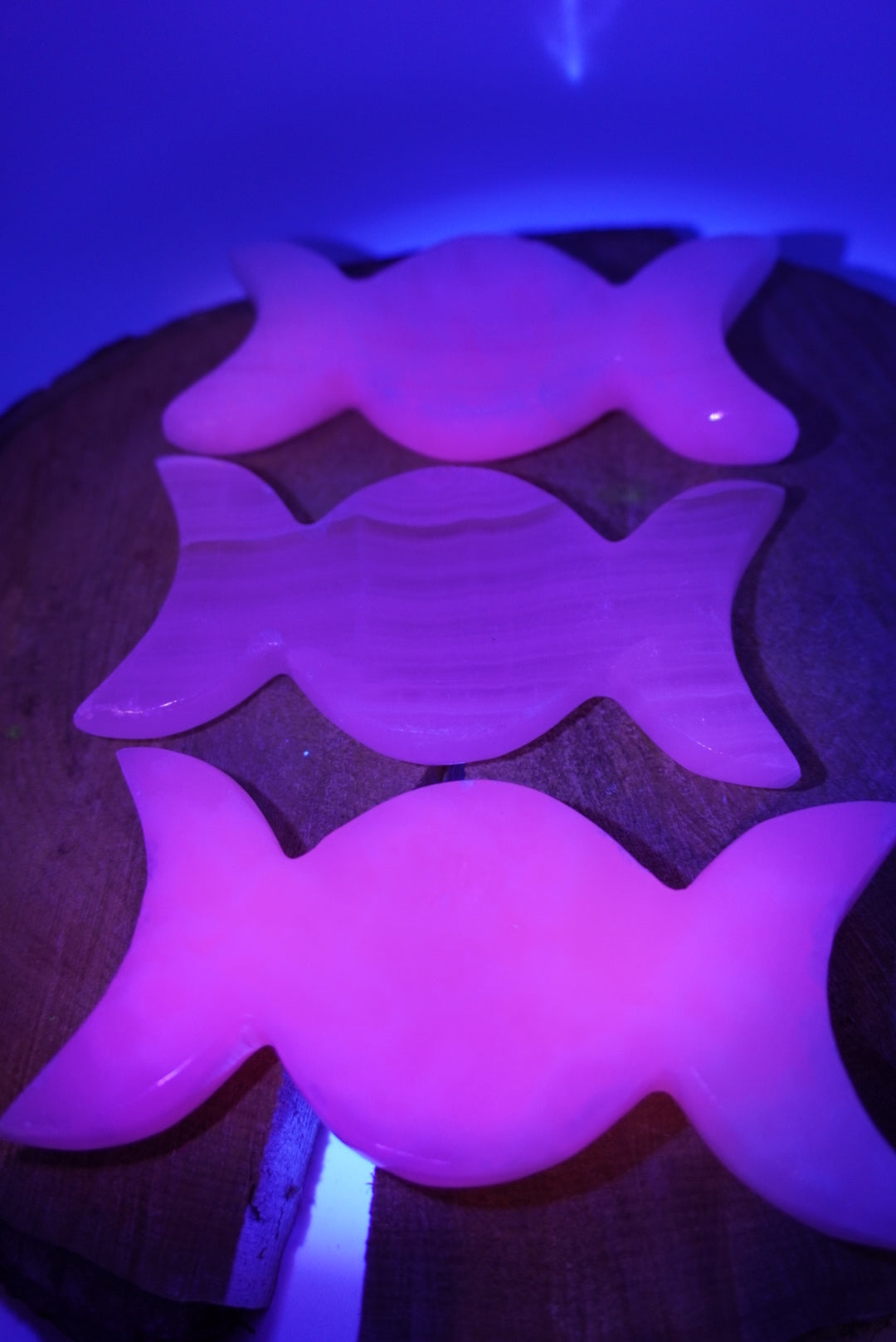 Mangano Calcite Triple Moon Bowls