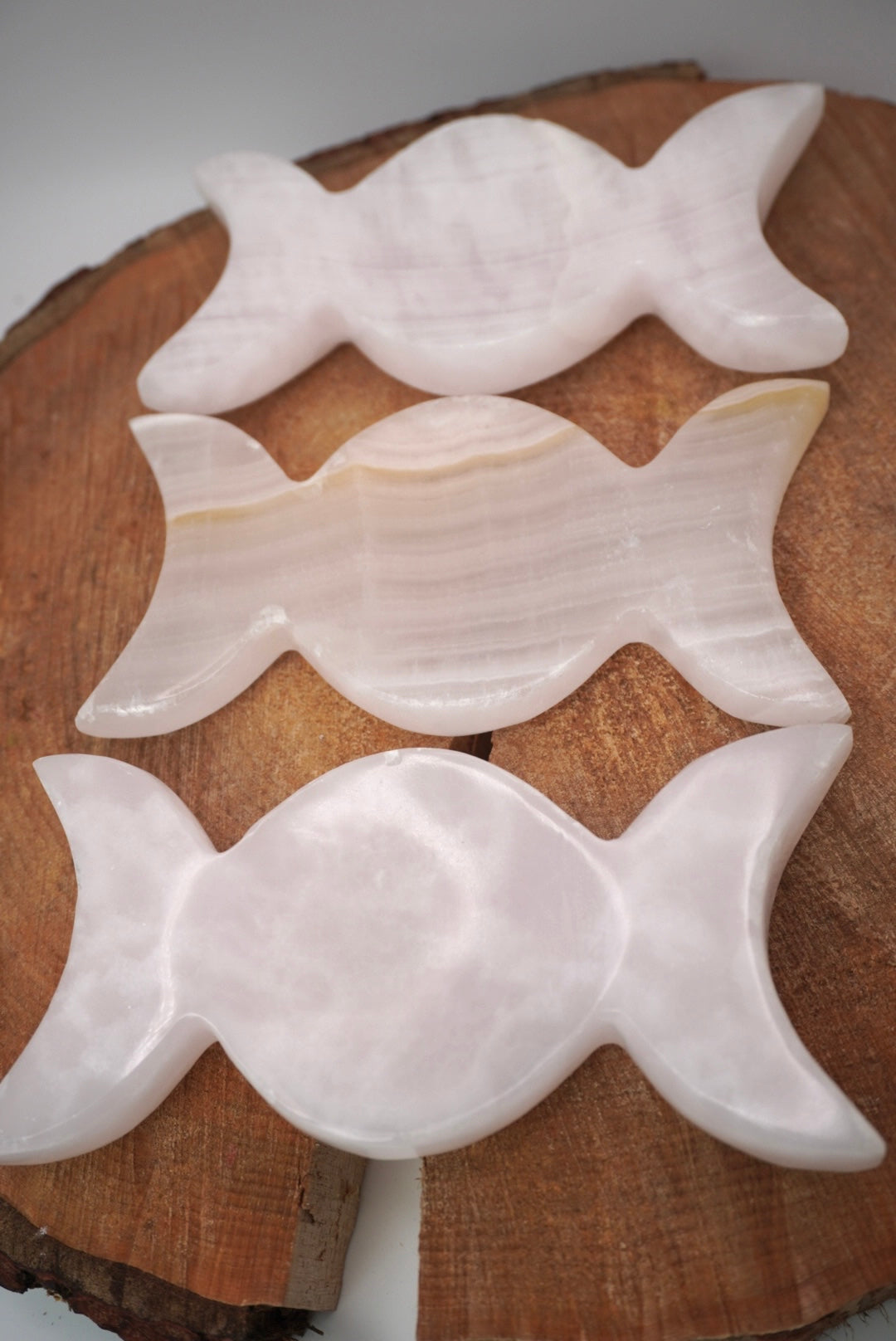Mangano Calcite Triple Moon Bowls