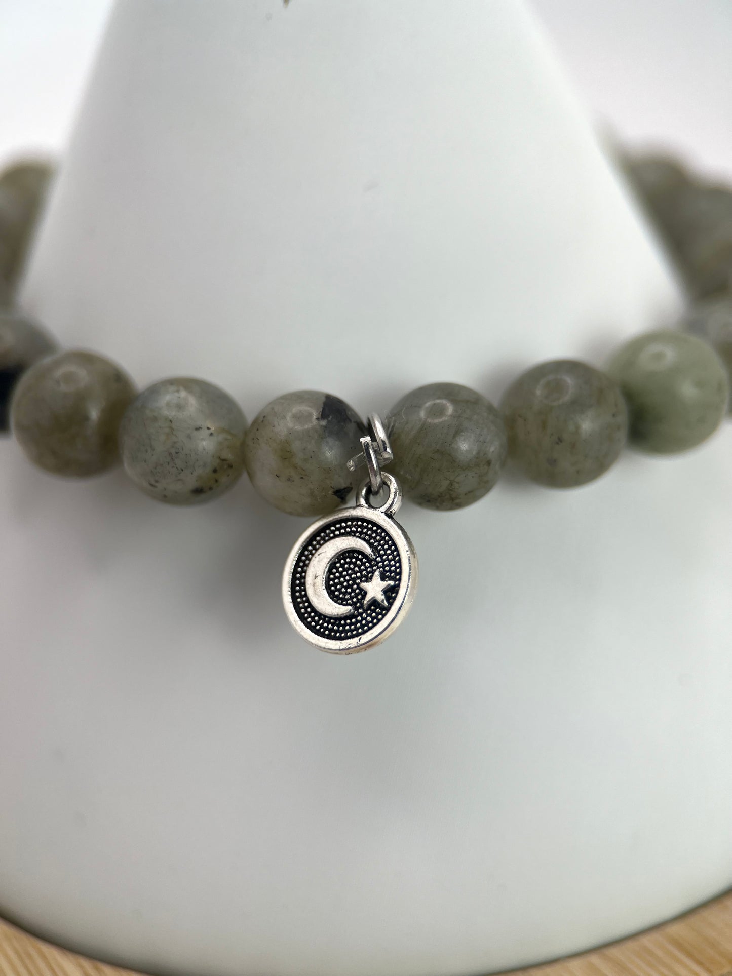 Labradorite 8mm Sun Bracelet