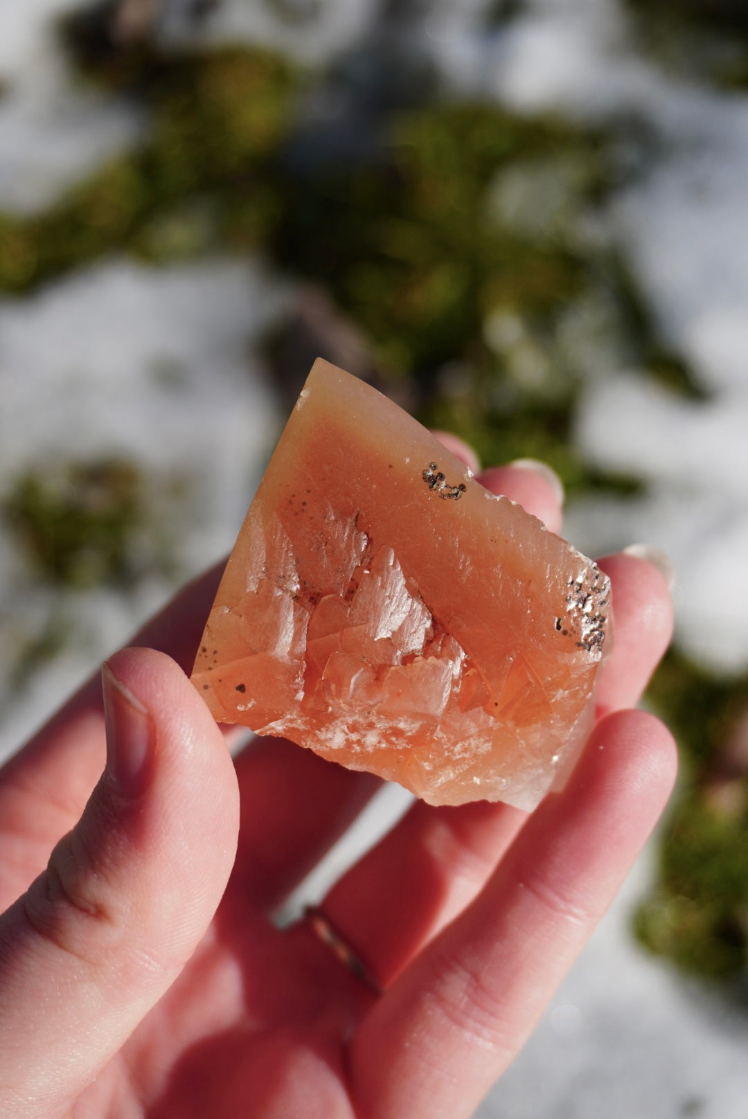 Small Mariposa Calcite