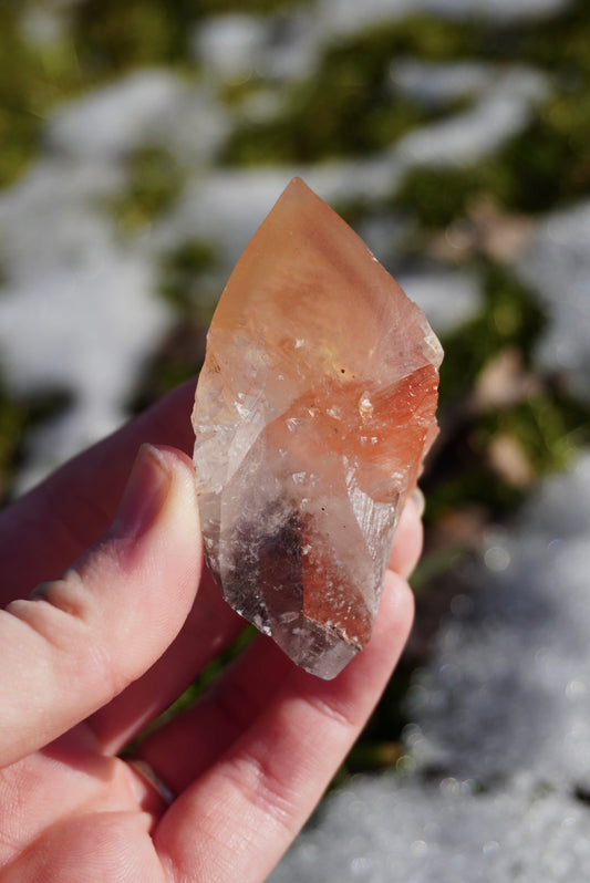 Small Mariposa Calcite