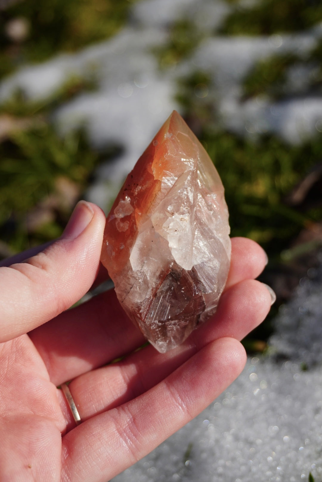 Small Mariposa Calcite