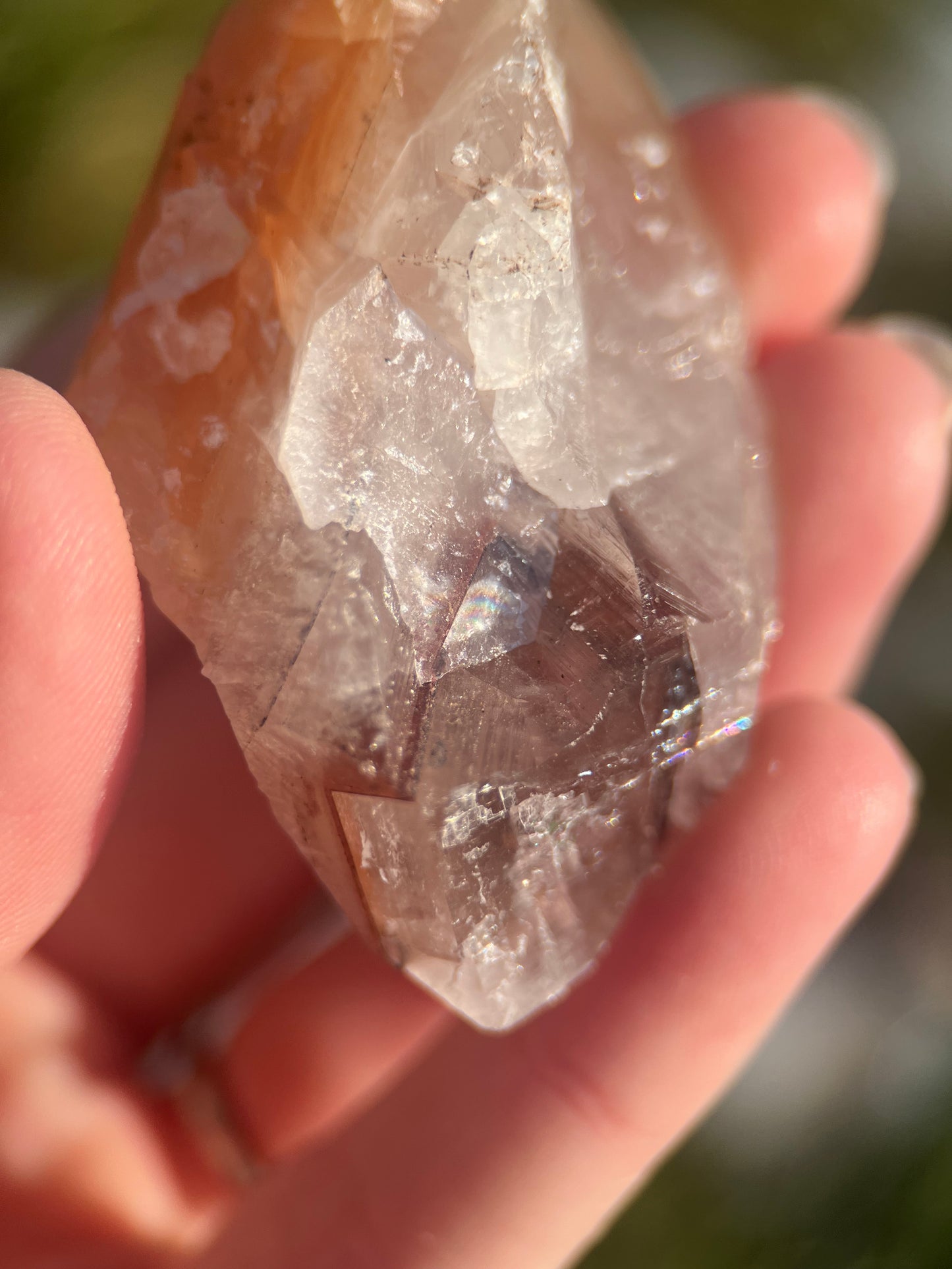 Small Mariposa Calcite