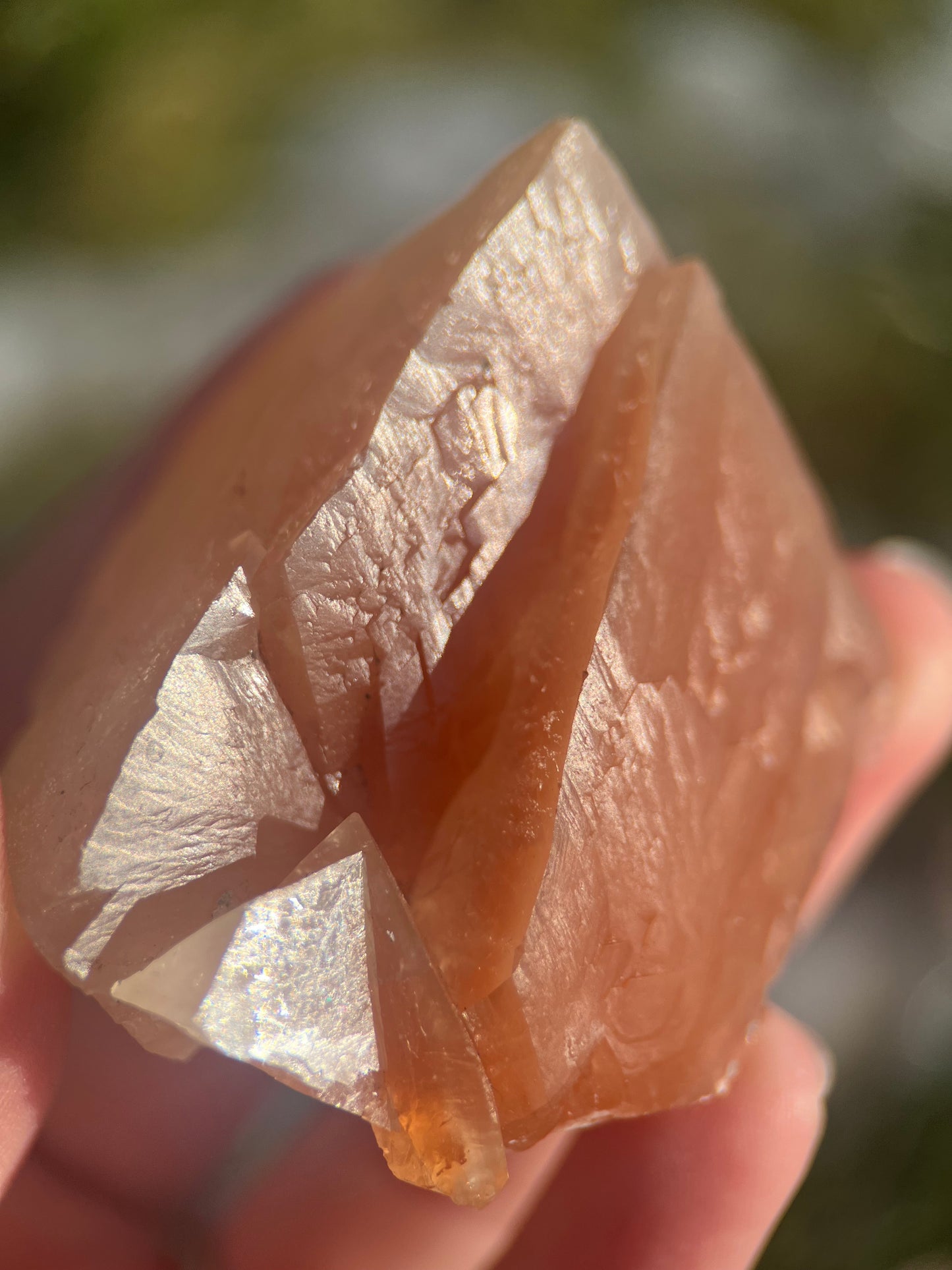 Small Mariposa Calcite